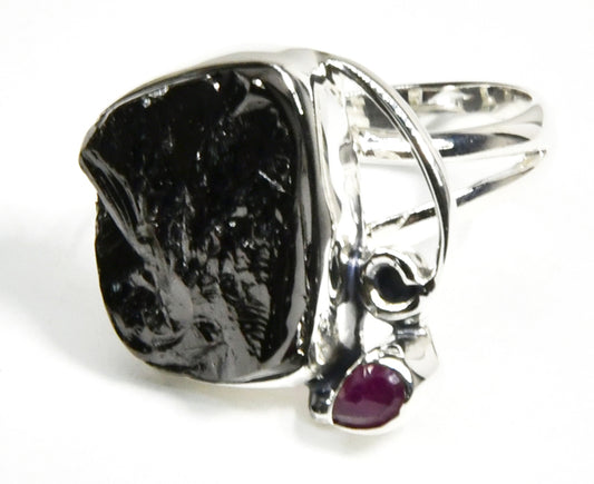 Size 7 Ruby Shungite ring