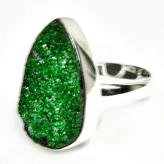 Size 7 Evarovite ring
